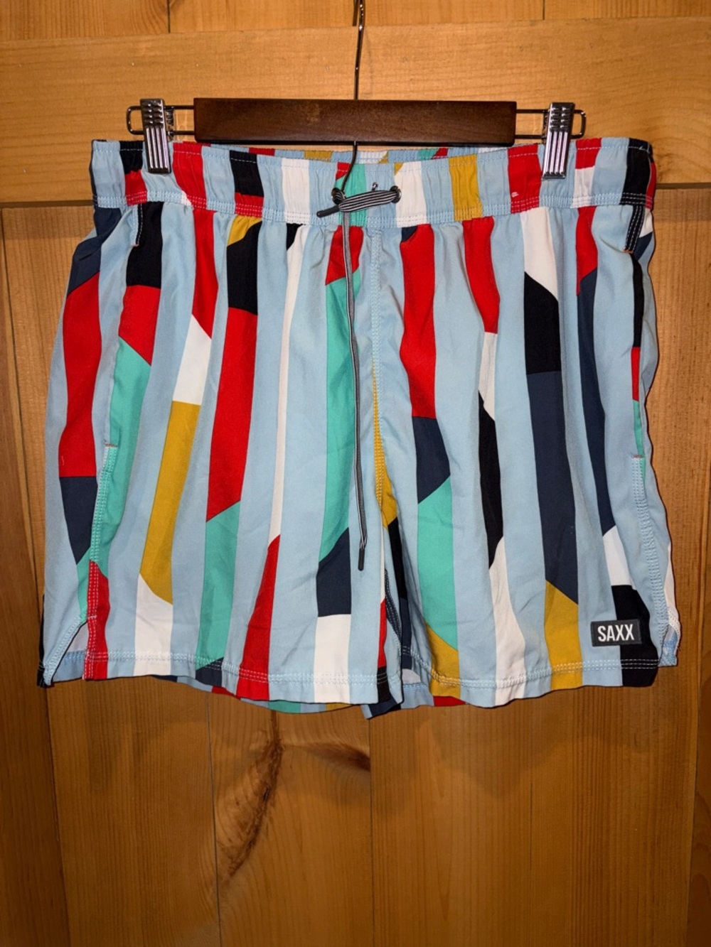 SAXX men’s swim trunks large